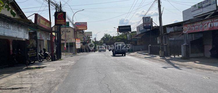 Tanah Murah Seyegan Sleman, Timur Gerbang Tol Banyurejo 1