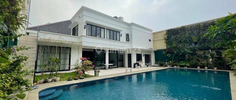 Nice house, clean and bright, big pool, US$4500/bulan di Kemang Utara Bagus Sekali Semi Furnished 1