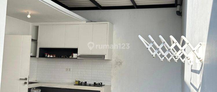 Disewakan Rumah Minimalis Siap Huni  Lokasi Perum. Ladiva Greenhill 1