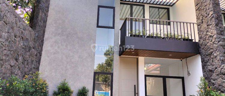 Rumah Baru Townhouse Di Babakan Jeruk Suryasumantri Bandung  1