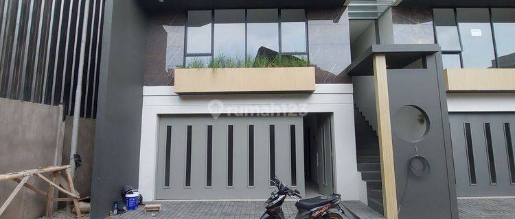 Rumah Baru Modern Siap Huni 3lantai Di Setra Duta Bandung Pasteur 1