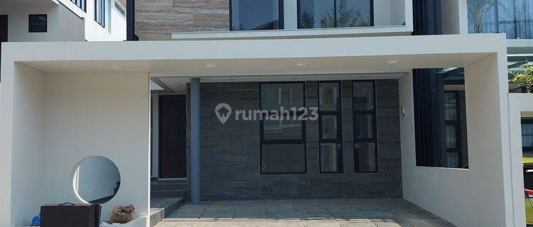 Rumah Baru Modern Mewah Di Sayap Setiabudi Bandung Dekat Ke UPI 1