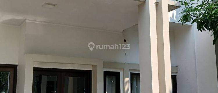 Hunian Bagus Sekali Furnished Serang City 1