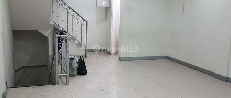 Dijual Segera Ruko Daerah Mampang Prapatan, Jakarta Selatan 1