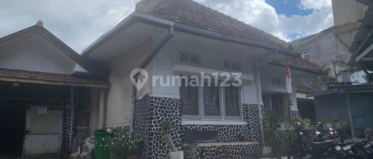 For Sale: House, Cafe, Boarding Houses on Riau Street, Bandung Commercial Area 1