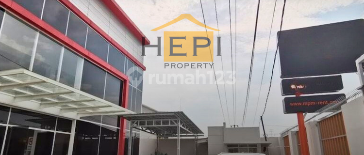 Two-story showroom & office & Warehouse on JL.Raya Kaligawe, Semarang 1