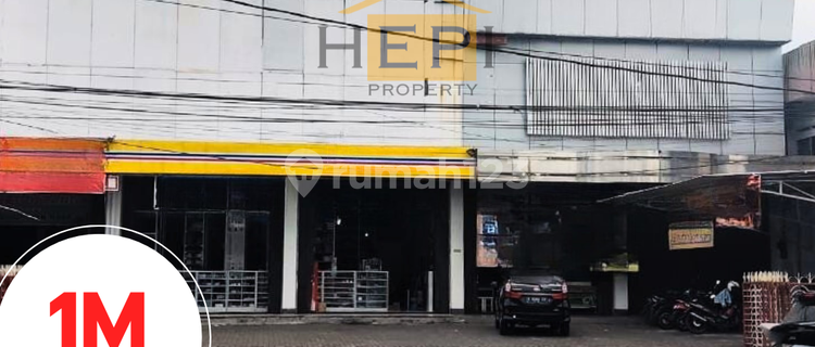 Strategic location shophouse in Majapahit, Semarang. 1
