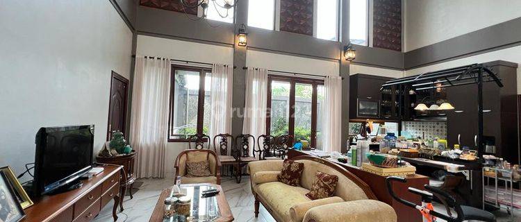 Rumah Hook High Ceiling, Sentul Bogor 1