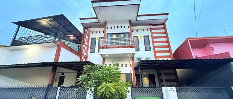 Rumah Mewah 2 Lantai di Kawasan Elite - SHM, One Gate System 1