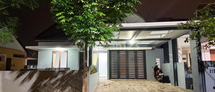 Modern House 2 Lantai Downslope, Taman Luas di Cluster Asri 1