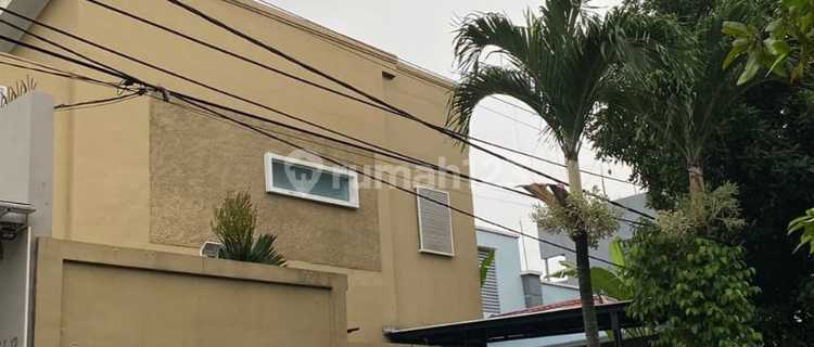 Rumah Ada Kolam Renang Di Bintaro Sektor 3a Tangerang Selatan 1