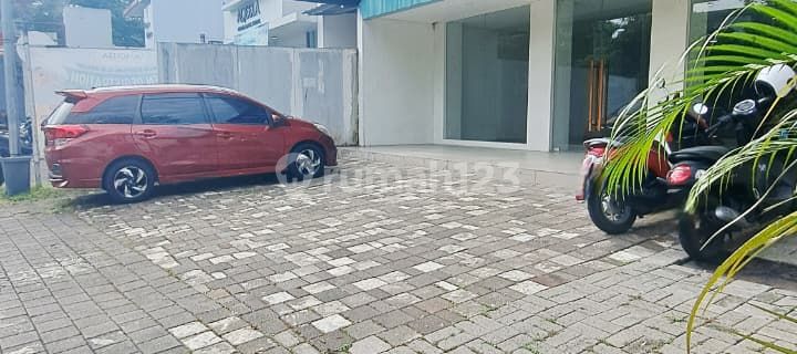 4-Story Ruko/Building for Rent in The Icon BSD City Near Aeon Mall BSD 1