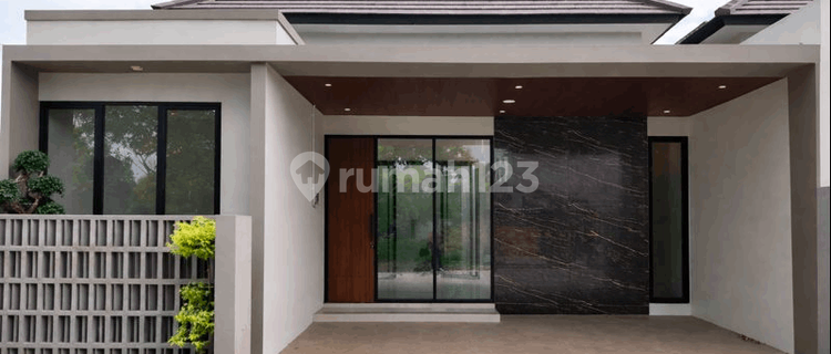 Ready-to-Occupy or Ready-to-Build House in Maguwoharjo near Hermina Hospital 1