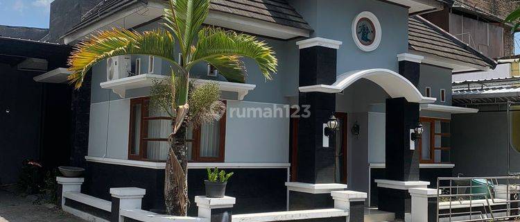 Disewakan Rumah Cantik Furnish Dalam Perumahan di Mlati Sleman 1