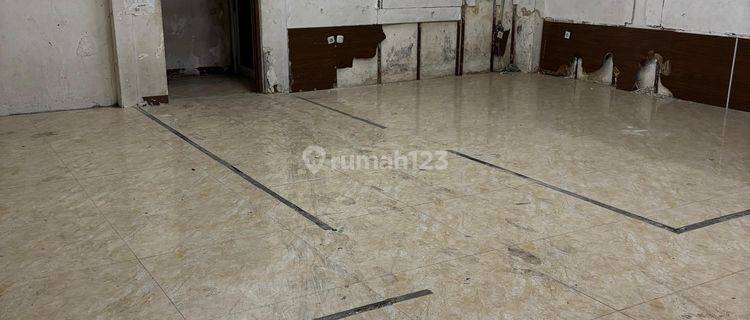 DISEWA RUMAH KOMERSIL DANAU INDAH RAYA PINGGIR JALAN UKU 10X31 COCOK BUAT CAFE WORK SHOP KANTOR DLL 1
