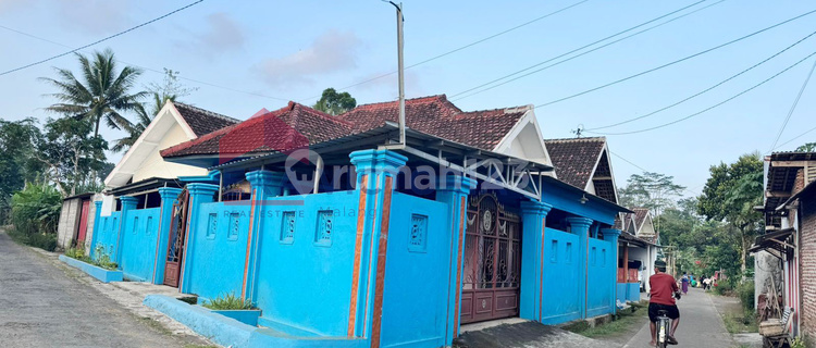 Rumah Nyaman Halaman Luas Dekat RS Cahaya Medika Cocok untuk Keluarga  1