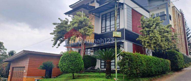 Dijual Villa Besar Kusuma Pinus Kota Batu Bangunan Bagus Kawasan Wisata 1