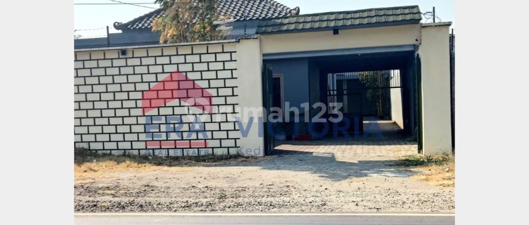 For Sale: Move-In Ready House in Gampengrejo, Kediri 1