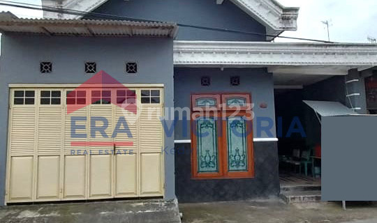 Well-Maintained & Ready-to-Occupy Beautiful House in Ngampel Mojoroto, Kediri City 1