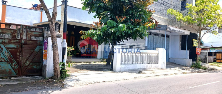 Rumah Bagus + Kos 5 Kamar Mandi Dalam di Bence Konta Kediri 1