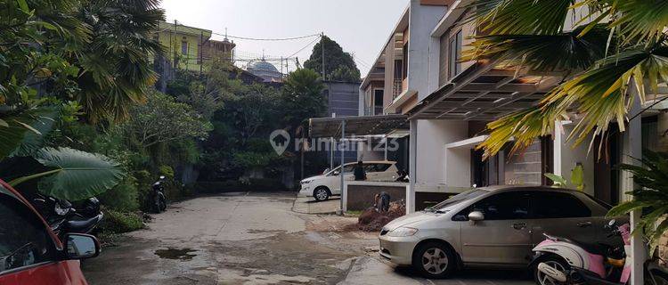 Rumah 2 Lantai Bagus Unfurnished SHM di Prv, Bandung 1