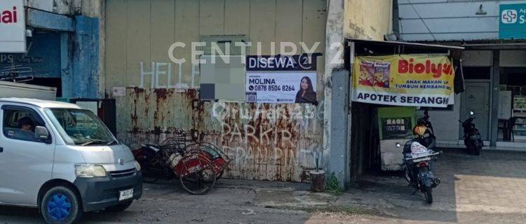 Gudang Kecil Di Area  Komersil Mundu Pantura 1