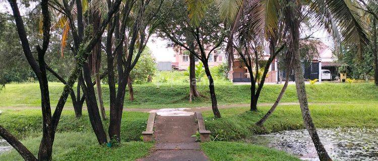 Dapatkan Rumah Taman Di Telaga Kahuripan  1