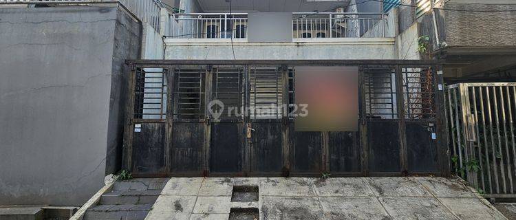 Rumah 6x16 lokasi strategis di Komplek green Garden(GG73) 1