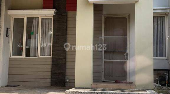 Disewakan Rumah 2 Lantai di Residence One, Tangerang Selatan 1