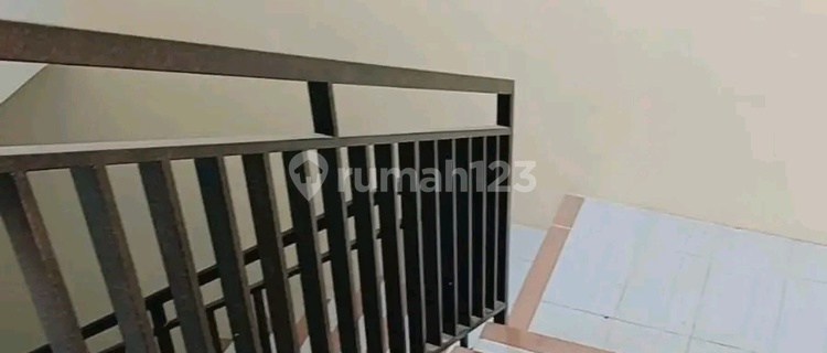 Affordable Ready-to-Live 2-Story Luxury House in Nongkosawit, Gunungpati 1