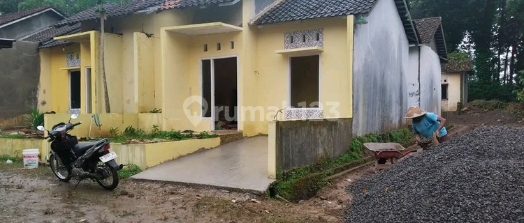 Hunian Eksklusif Siap Huni Deket Rs Charlie di Ngabean Boja 1