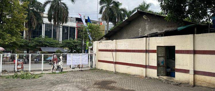 Tanah Komersial di Jalan Pejuangan Kebon Jeruk, Jakarta Barat 1.020 m² 1