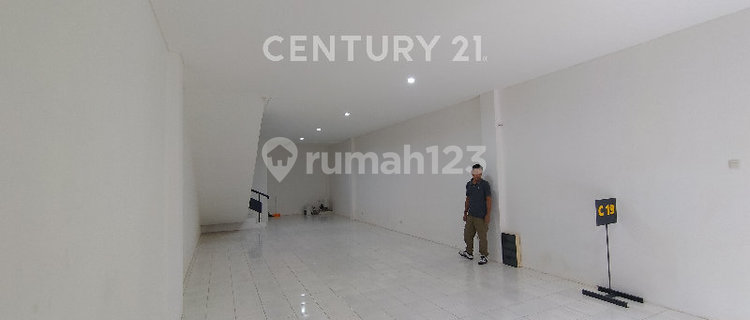 Shop House for Rent at Plaza Intercon Kebon Jeruk, Can Be Combined! 1