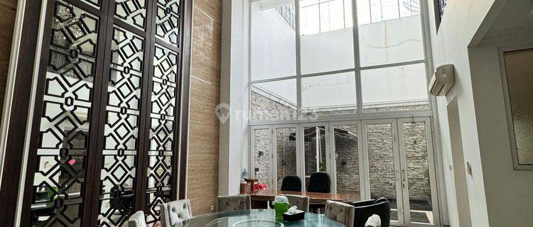 Rumah Minimalis Di Pik 8 X 30, Furnish, Bagus 1