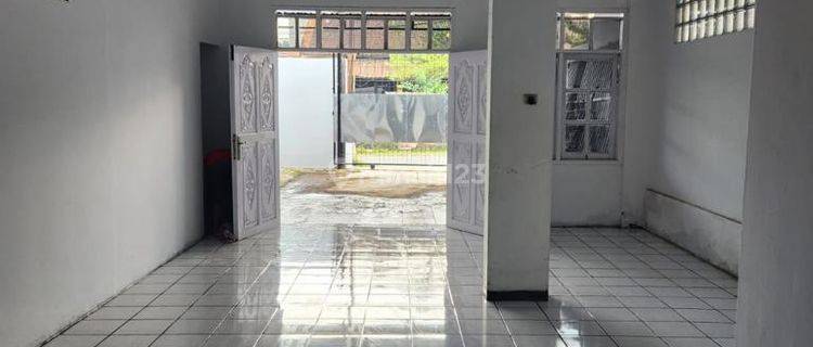 Rumah Bagus Dan Nyaman di Cibogo  1