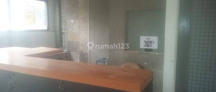 Ruang Usaha Ex Cafe Jl.gatot Subroto Bandung 1