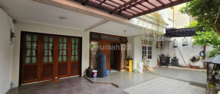 Rumah 2 Lantai Shm Bagus 1