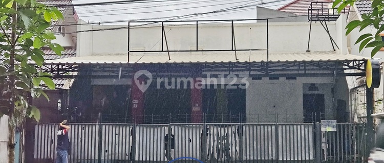 Roadside Shop Boulevard Kencana Loka BSD Tangerang KL224 1