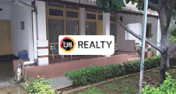 HOUSE IN PERTAMINA COMPLEX RAWAMANGUN AREA EAST JAKARTA 1
