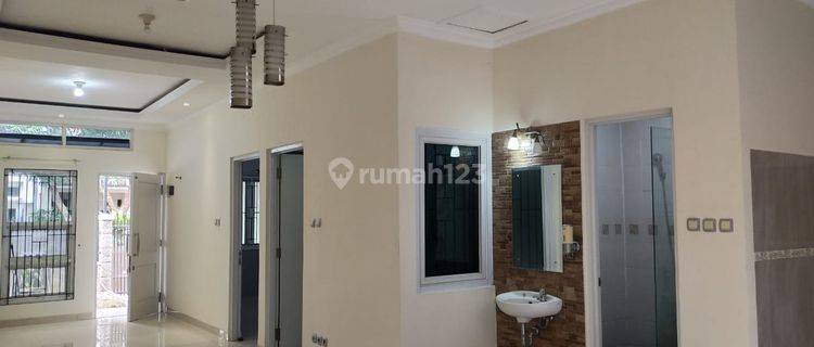 Dijual Rumah di Cluster Penrose Residence Jatikramat Bekasi 1