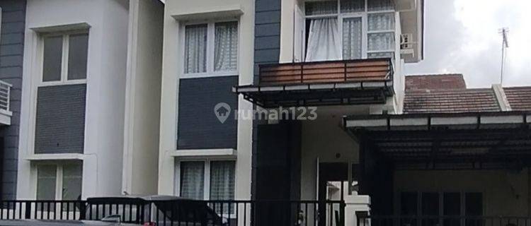 Rumah Dijual di Cluster Summer Festival Grand Wisata - Lokasi Premium & Harga Terbaik! 1