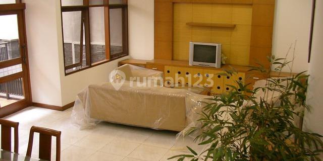 Rumah Setra Duta Full Furnish 2 Lantai 1