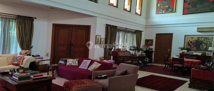 Jual Cepat Rumah Asri Halaman Luas 1