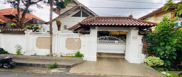 Disewakan rumah 2lt di jl.Bedahulu XII semi furnished 1