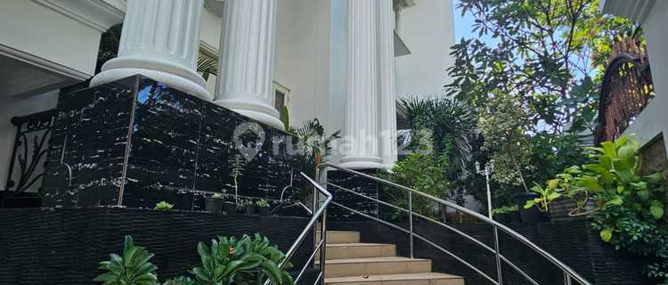 Rumah Mewah Full Furnished di Sunter 1