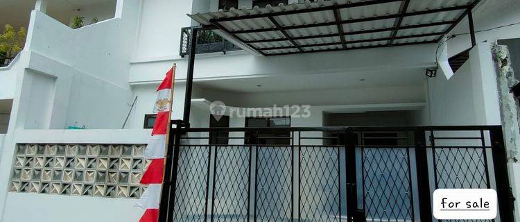 FOR RENT Rumah di Cililin , Kebayoran Baru 2 Lantai Sudah Renovasi Unfurnished 1