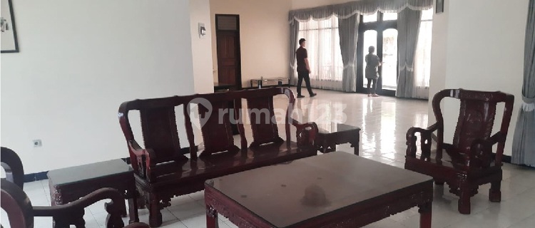 Rumah Mewah di Bukit Kayangan 1