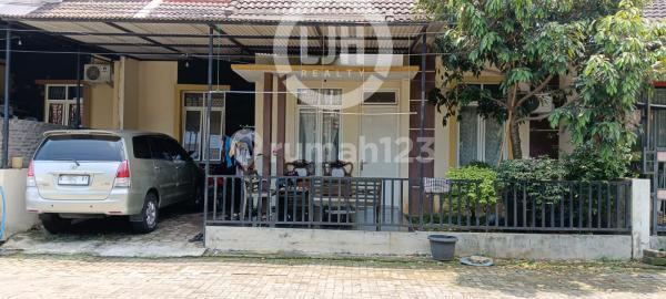 Ready-to-Occupy House in Graha Taman Nirwana 1
