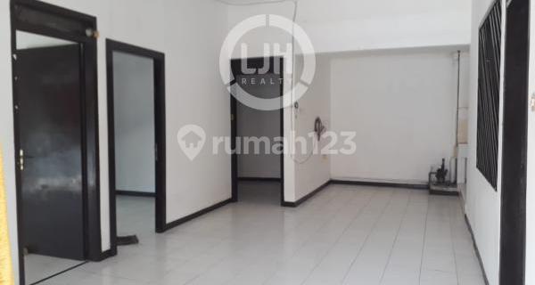 Ready-to-live house in Puri Anjasmoro 1