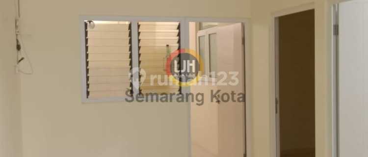 Ready-to-occupy house in Plamongan Indah. 1